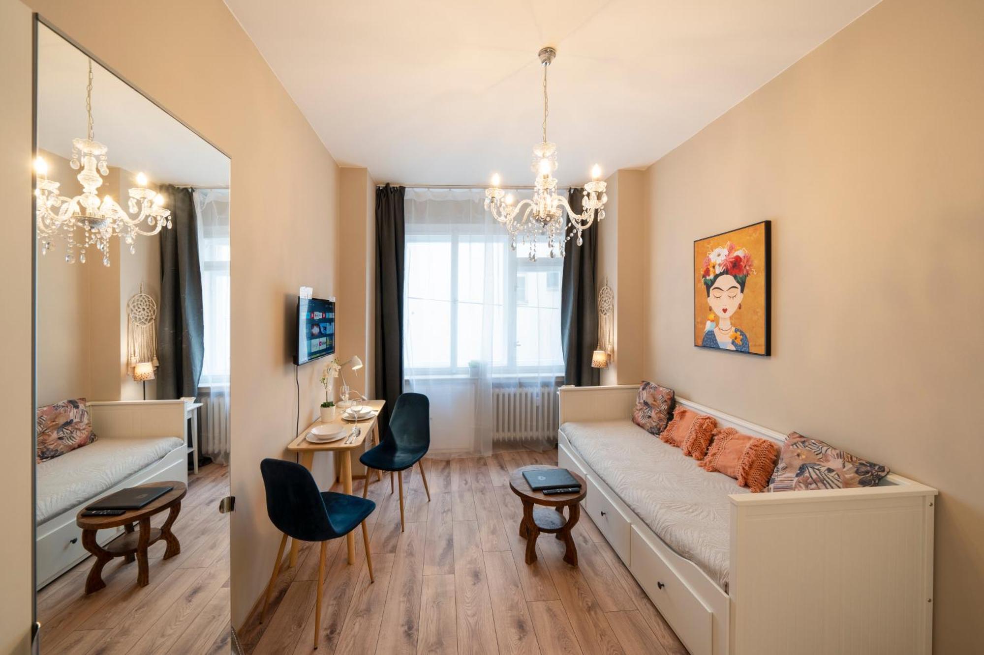Studio Apartment - Tower Petrin براغ المظهر الخارجي الصورة